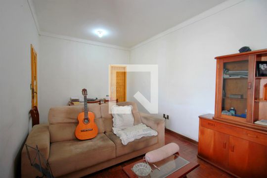 Sala de casa à venda com 2 quartos, 250m² em Sagrada Família, Belo Horizonte