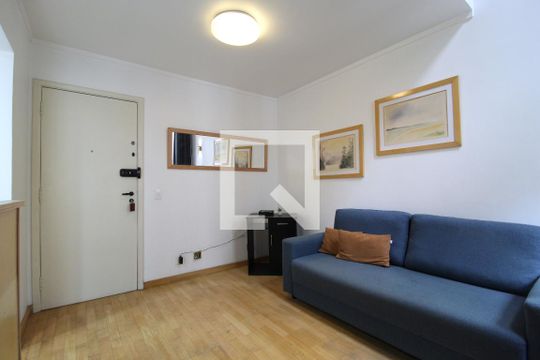 Sala de apartamento para alugar com 1 quarto, 45m² em Vila Olímpia, São Paulo