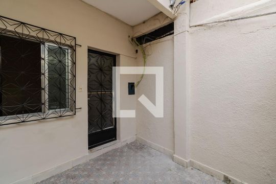 Quintal de casa para alugar com 2 quartos, 60m² em Campo Grande, Rio de Janeiro