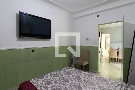 Quarto 1 de casa para alugar com 2 quartos, 129m² em Cidade Líder, São Paulo