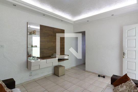 Sala de casa para alugar com 2 quartos, 129m² em Cidade Líder, São Paulo