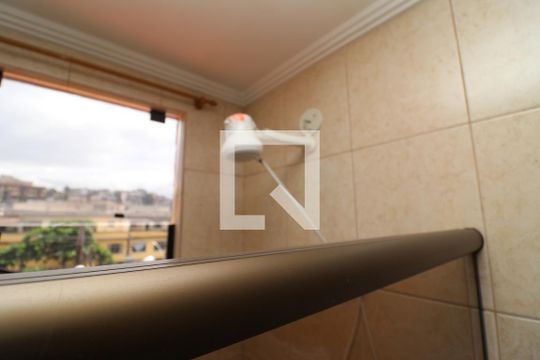 Banheiro da Suíte 2 de casa de condomínio para alugar com 3 quartos, 300m² em Jardim Guanabara, Rio de Janeiro