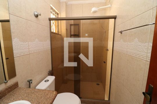 Banheiro da Suíte 1 de casa de condomínio à venda com 3 quartos, 300m² em Jardim Guanabara, Rio de Janeiro