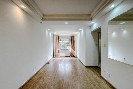 Apartamento para alugar com 2 quartos, 60m² em Aclimação, São Paulo