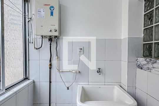 Área de Serviço de apartamento para alugar com 2 quartos, 60m² em Aclimação, São Paulo