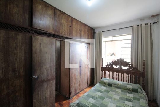 Suite de casa à venda com 4 quartos, 435m² em Indaiá, Belo Horizonte