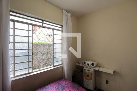 Quarto 2 de casa à venda com 4 quartos, 435m² em Indaiá, Belo Horizonte