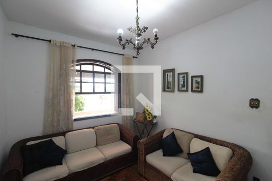 Sala de casa à venda com 4 quartos, 435m² em Indaiá, Belo Horizonte