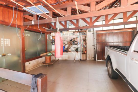 Área Externa de casa à venda com 5 quartos, 695m² em Jardim Campos Elisios, Jundiaí