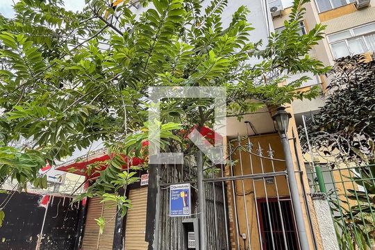 Fac de apartamento à venda com 2 quartos, 60m² em Grajaú, Rio de Janeiro