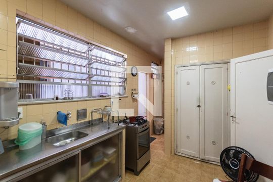 Cozinha de apartamento à venda com 2 quartos, 60m² em Grajaú, Rio de Janeiro