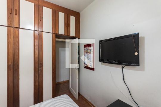 Quarto 1 de apartamento à venda com 2 quartos, 60m² em Grajaú, Rio de Janeiro