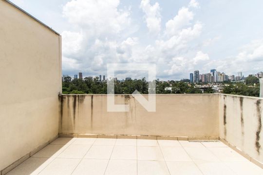 Área Externa de casa para alugar com 4 quartos, 330m² em Vila Boa Vista, Barueri