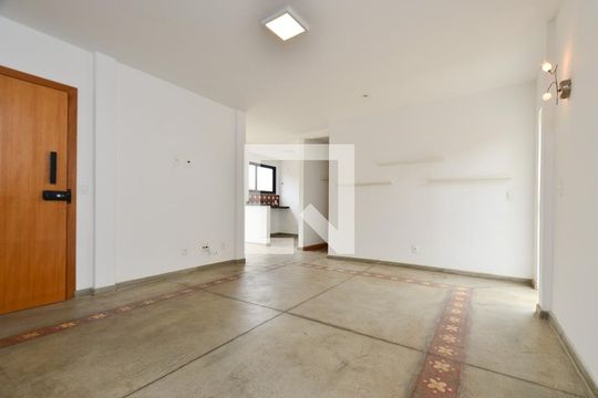 Sala de estar de apartamento à venda com 2 quartos, 170m² em Colégio Batista, Belo Horizonte