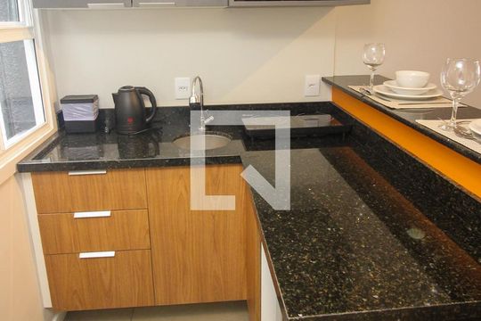 Cozinha de apartamento para alugar com 1 quarto, 30m² em Centro Histórico, Porto Alegre