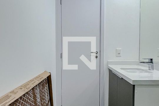 Banheiro de kitnet/studio à venda com 1 quarto, 25m² em Vila Mariana, São Paulo