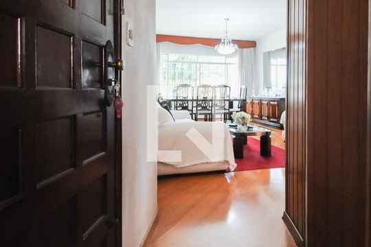 Entrada da Casa de casa à venda com 3 quartos, 267m² em Jardim Maria Adelaide, São Bernardo do Campo