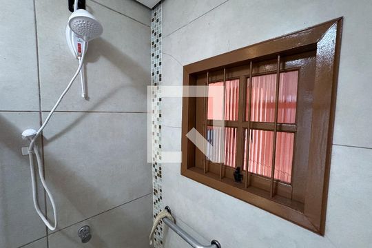Banheiro de casa à venda com 2 quartos, 169m² em Campina, São Leopoldo