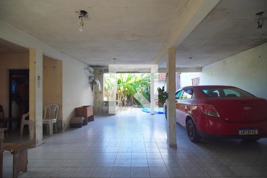 Garagem de casa à venda com 4 quartos, 300m² em Ideal, Novo Hamburgo
