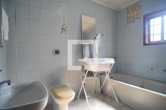 Banheiro da Suíte de casa à venda com 4 quartos, 300m² em Ideal, Novo Hamburgo
