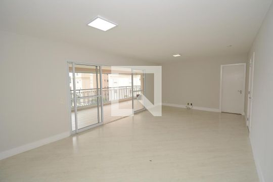 Apartamento para alugar com 4 quartos, 163m² em Campo Grande, São Paulo