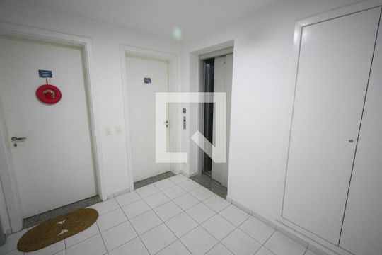 Hall de serviço de apartamento para alugar com 4 quartos, 163m² em Campo Grande, São Paulo