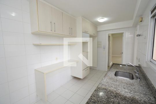 Cozinha de apartamento para alugar com 4 quartos, 163m² em Campo Grande, São Paulo