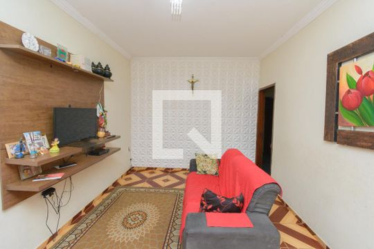 Sala de casa à venda com 5 quartos, 200m² em Nossa Senhora do Carmo, Contagem