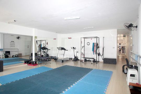 Sala 3 de casa à venda com 3 quartos, 230m² em Petrópolis, Porto Alegre