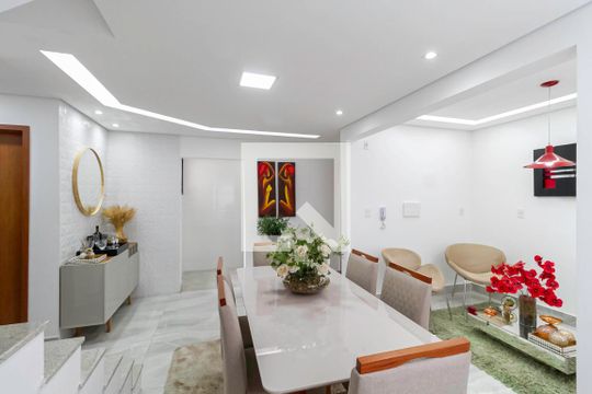 Sala  de apartamento à venda com 2 quartos, 145m² em Jardim Industrial, Contagem