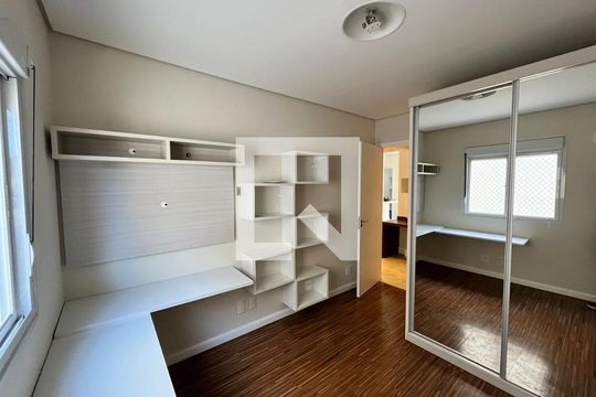 Quarto de apartamento para alugar com 3 quartos, 108m² em Centro, Campinas