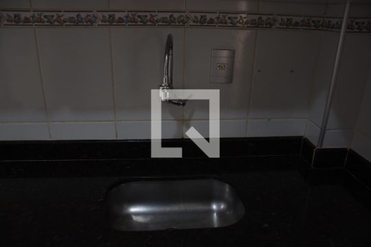 Pia Cozinha de apartamento para alugar com 3 quartos, 65m² em Parque Joao de Vasconcelos, Sumaré
