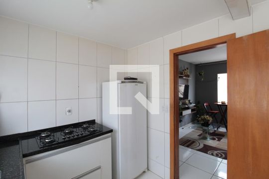Cozinha e Área de Serviço de apartamento à venda com 3 quartos, 60m² em São João Batista, Belo Horizonte