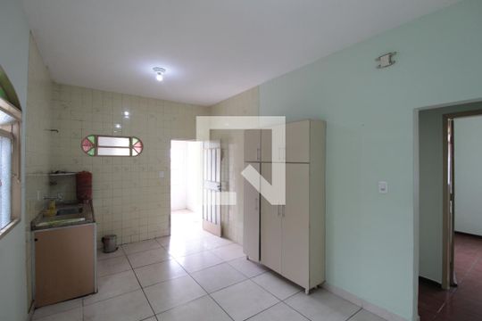 Cozinha de casa para alugar com 4 quartos, 200m² em Venda Nova, Belo Horizonte