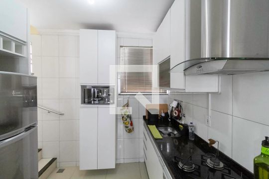 Cozinha de apartamento à venda com 3 quartos, 100m² em Parque Xangri-lá, Contagem