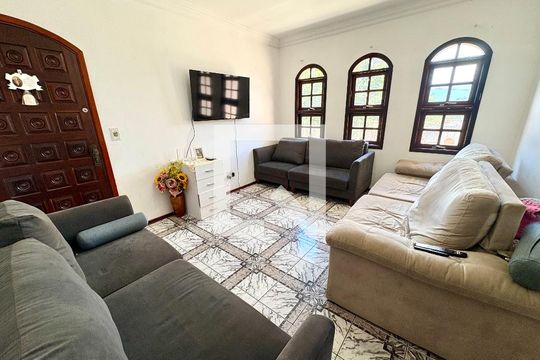 Casa à venda com 3 quartos, 206m² em Jardim Sao Marcus, Jundiaí