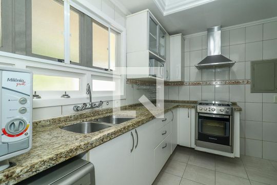 Cozinha de casa de condomínio para alugar com 3 quartos, 247m² em Sarandi, Porto Alegre