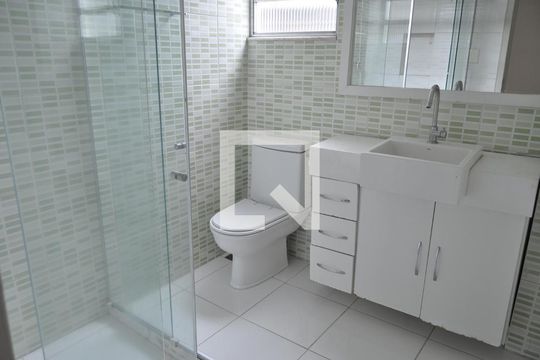Banheiro de casa de condomínio à venda com 3 quartos, 130m² em Méier, Rio de Janeiro