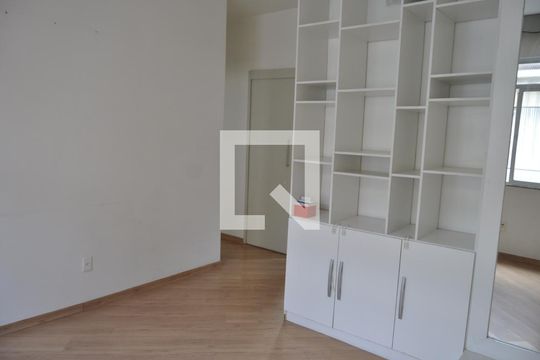 Sala de casa de condomínio à venda com 3 quartos, 130m² em Méier, Rio de Janeiro