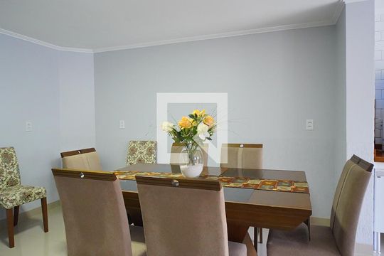 Sala de Jantar de casa à venda com 4 quartos, 234m² em Jardim Itu, Porto Alegre