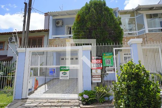 Fachada de casa à venda com 4 quartos, 234m² em Jardim Itu, Porto Alegre