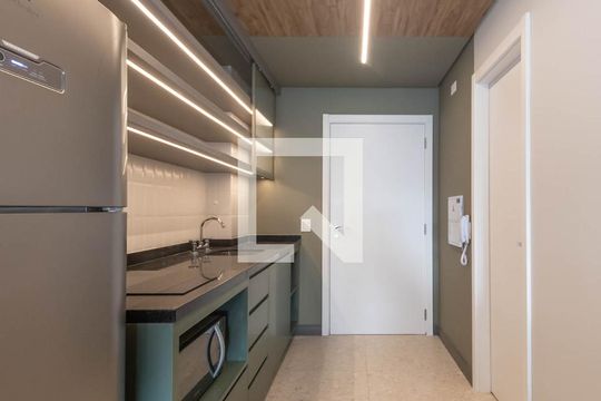 Cozinha de kitnet/studio à venda com 1 quarto, 31m² em Jardim das Acacias, São Paulo