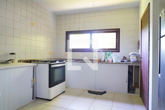 Cozinha de casa para alugar com 4 quartos, 300m² em Lagoa da Conceição, Florianópolis