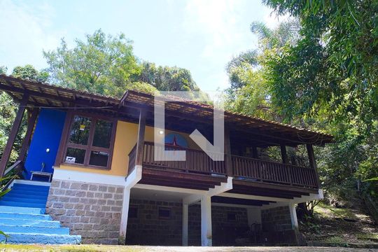 Fachada de casa para alugar com 4 quartos, 300m² em Lagoa da Conceição, Florianópolis