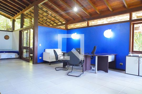 Sala de casa para alugar com 4 quartos, 300m² em Lagoa da Conceição, Florianópolis