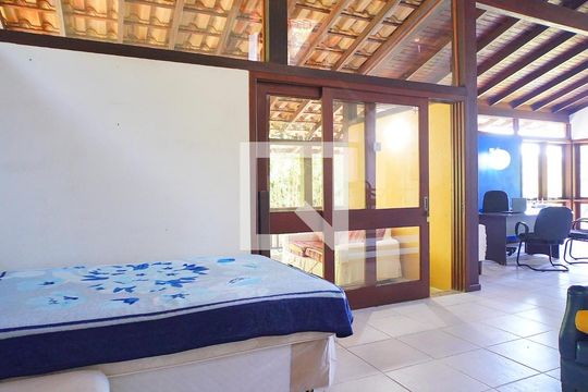 Sala de casa para alugar com 4 quartos, 300m² em Lagoa da Conceição, Florianópolis