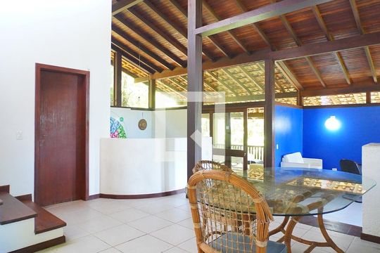 Sala de casa para alugar com 4 quartos, 300m² em Lagoa da Conceição, Florianópolis