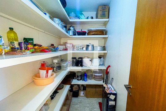 Despensa de apartamento para alugar com 3 quartos, 238m² em Paraíso, São Paulo