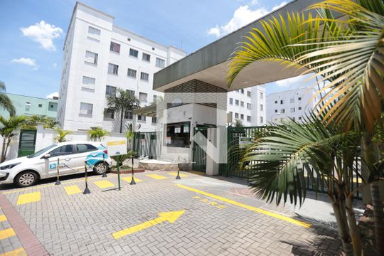 Fachada de apartamento para alugar com 2 quartos, 50m² em Cidade Edson, Suzano