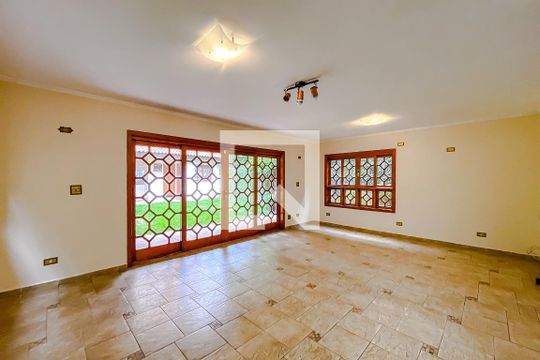 Sala de casa à venda com 4 quartos, 365m² em Vila Bertioga, São Paulo